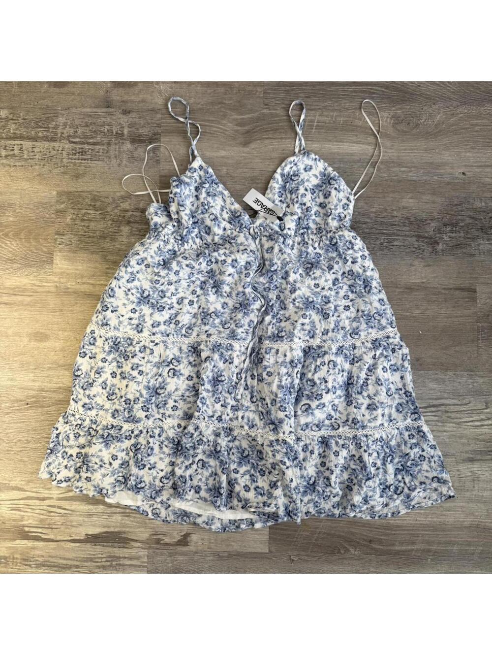 Garage cara crochet trim blue floral dress brand new w tags Perfect for summer